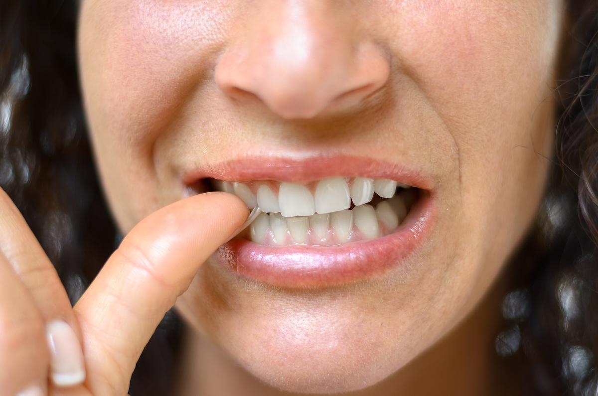 How to Hide Nervous Habits